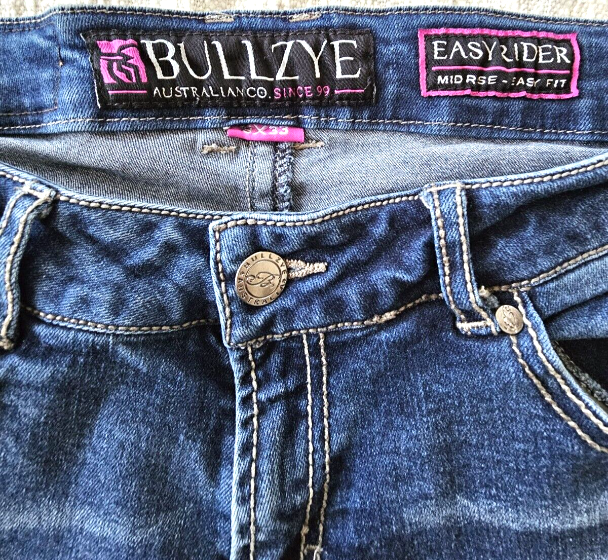 Bullzye Easyrider Mid Rise Easy Fit Boot Cut Ladies Jeans Size 9 x 32