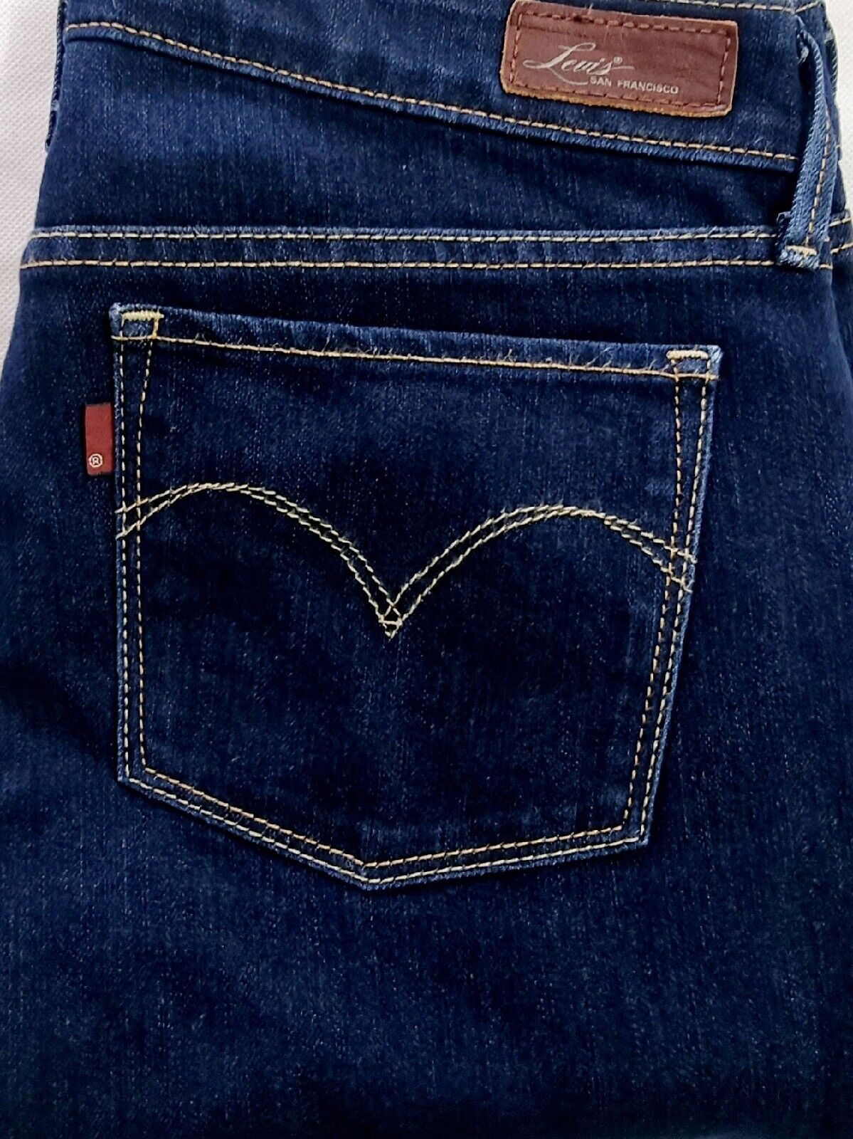 Levis Slight Curve Classic Slim Leg Jeans Ladies Size 28x27