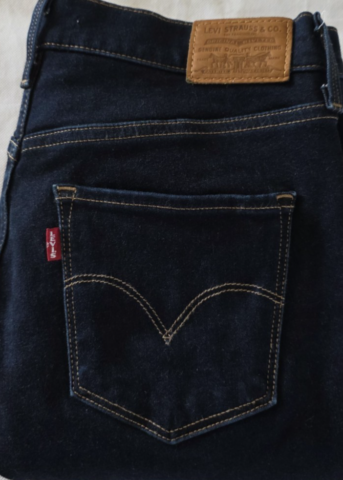 Levi's BIG E 312 Shaping Slim Ladies Dark Denim Jeans Size 28 x 30
