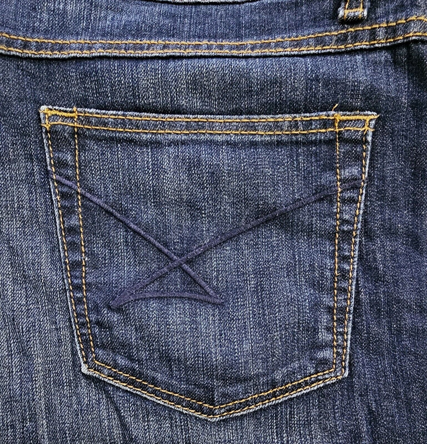 Cinch JENNA Relaxed Boot Cut Jeans Ladies Size 35/19L.