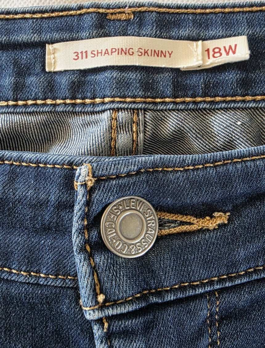 Levi's 311 Shaping Skinny Ladies Dark Denim Jeans Size 18W