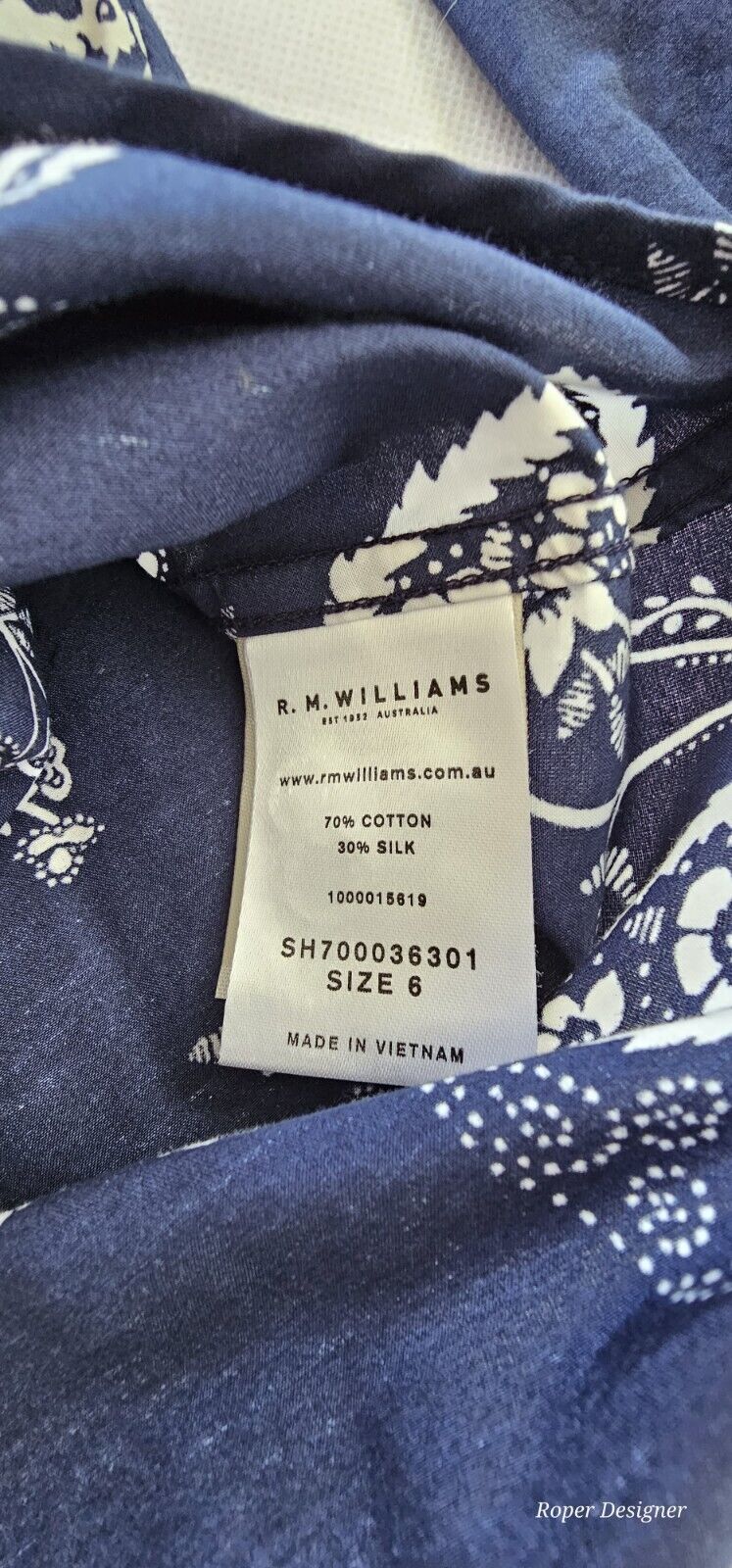 R.M. Williams Navy Floral Cotton Silk Shirt Ladies Size 6