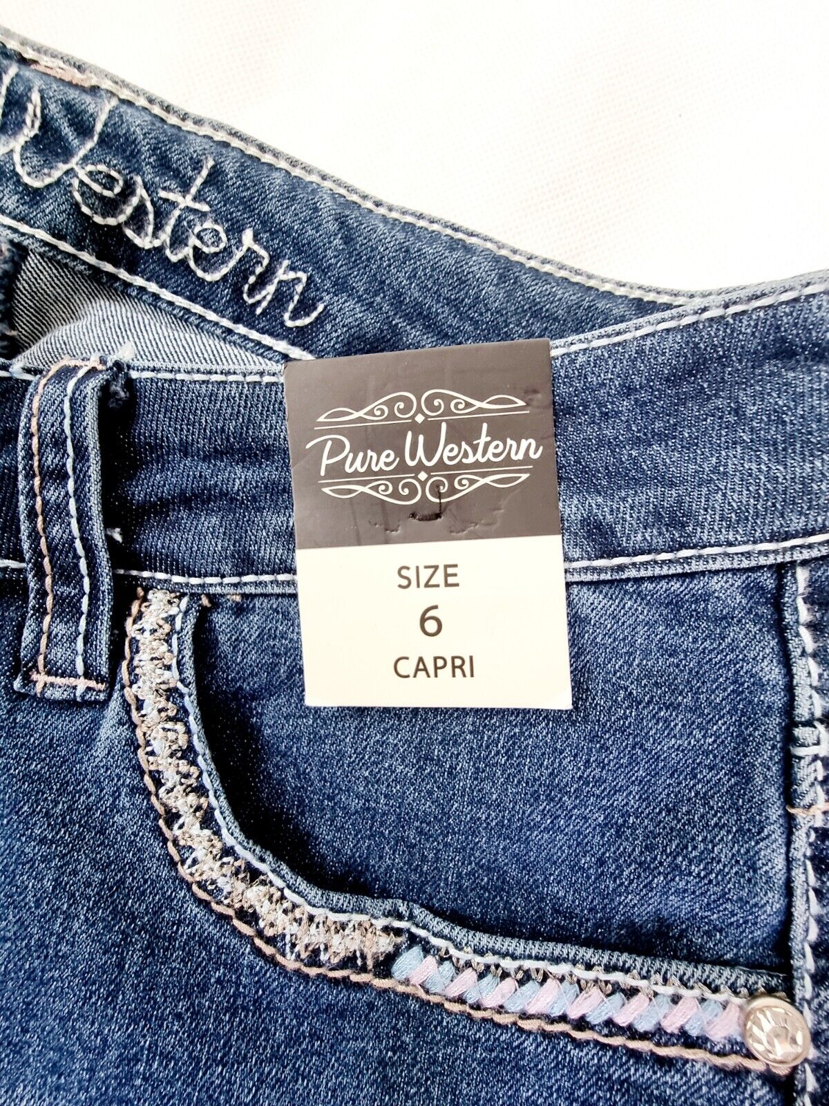 Pure Western Womens Lexi Capri Jeans Ladies Size 6 NEW
