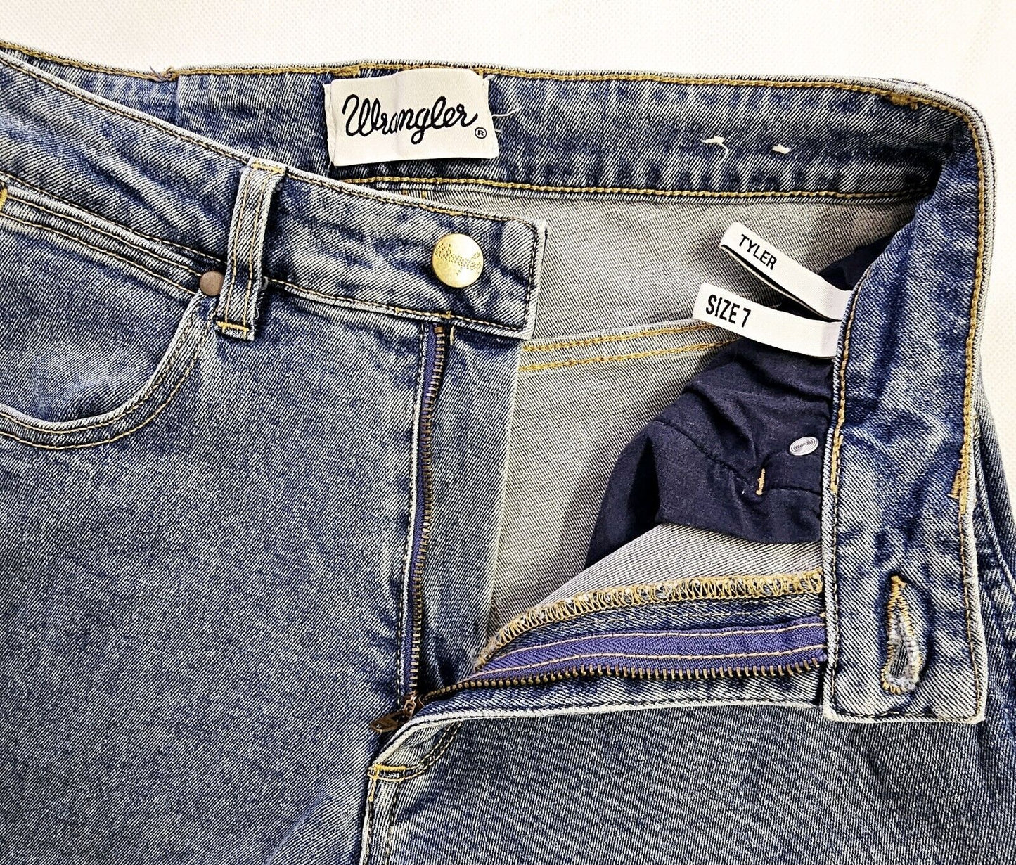 Wrangler Tyler High Waisted MOM jean Ladies Size 7