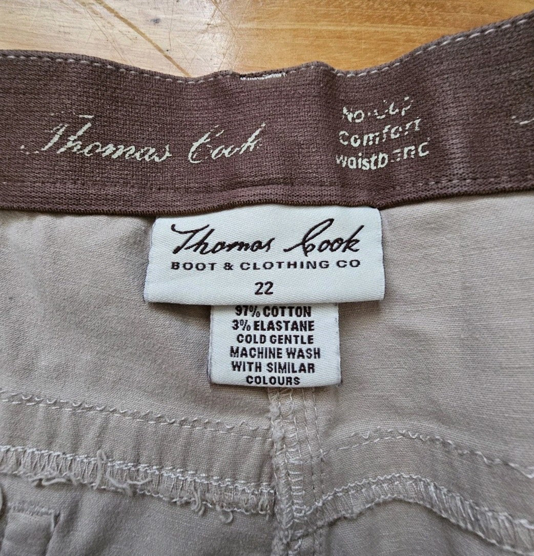 Thomas Cook Ladies Buckskin Stretch No Gap Waistband Shorts Size 22