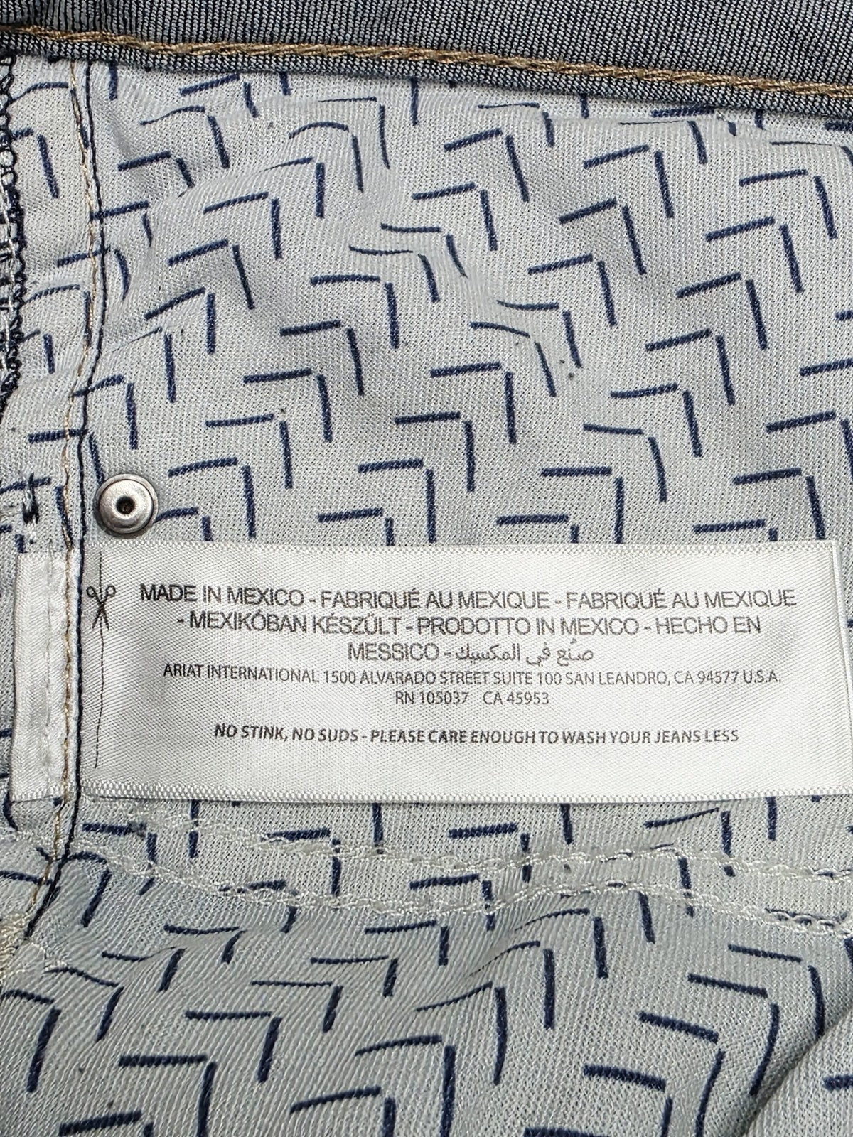 Ariat R.E.A.L. Perfect Rise Boot Jeans Woman's 24 Plus Blue Stretch 44x33