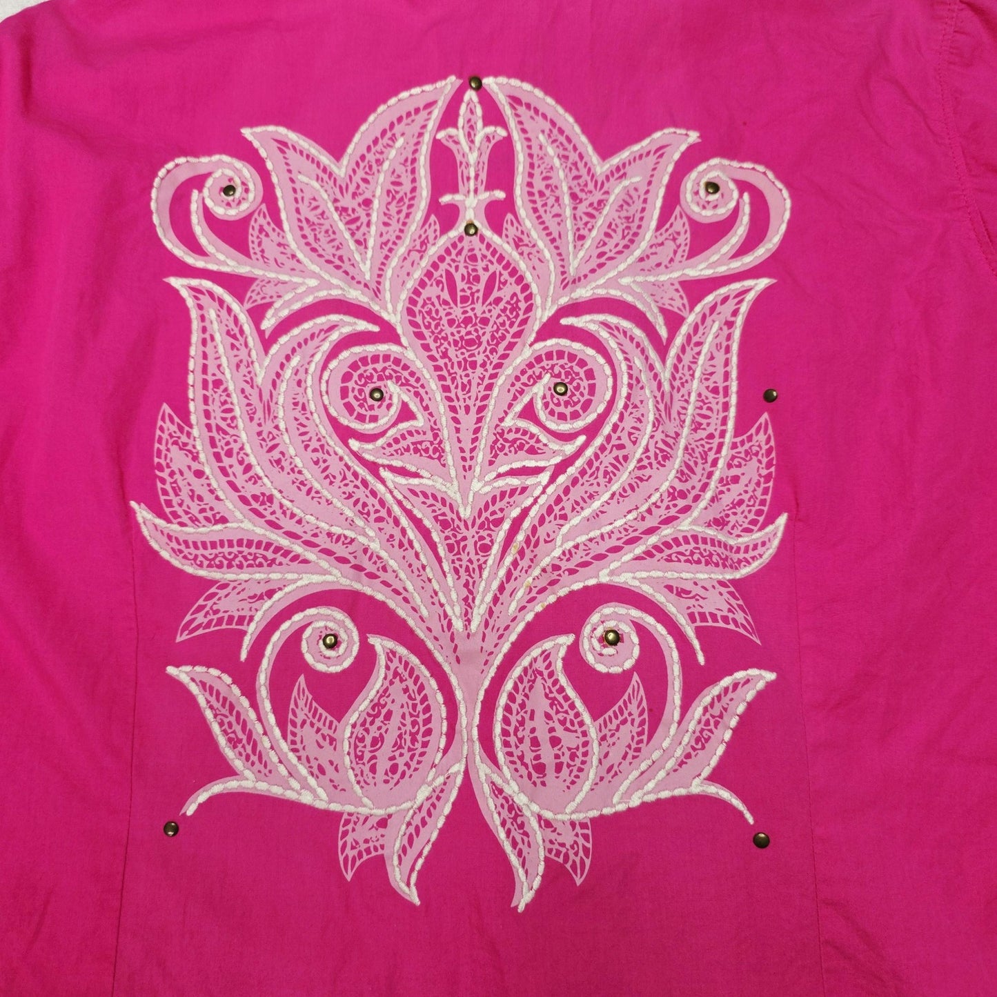 Ariat Shirt Women's XL Pink Long Sleeve Snap Button Western Embroidered Paisley