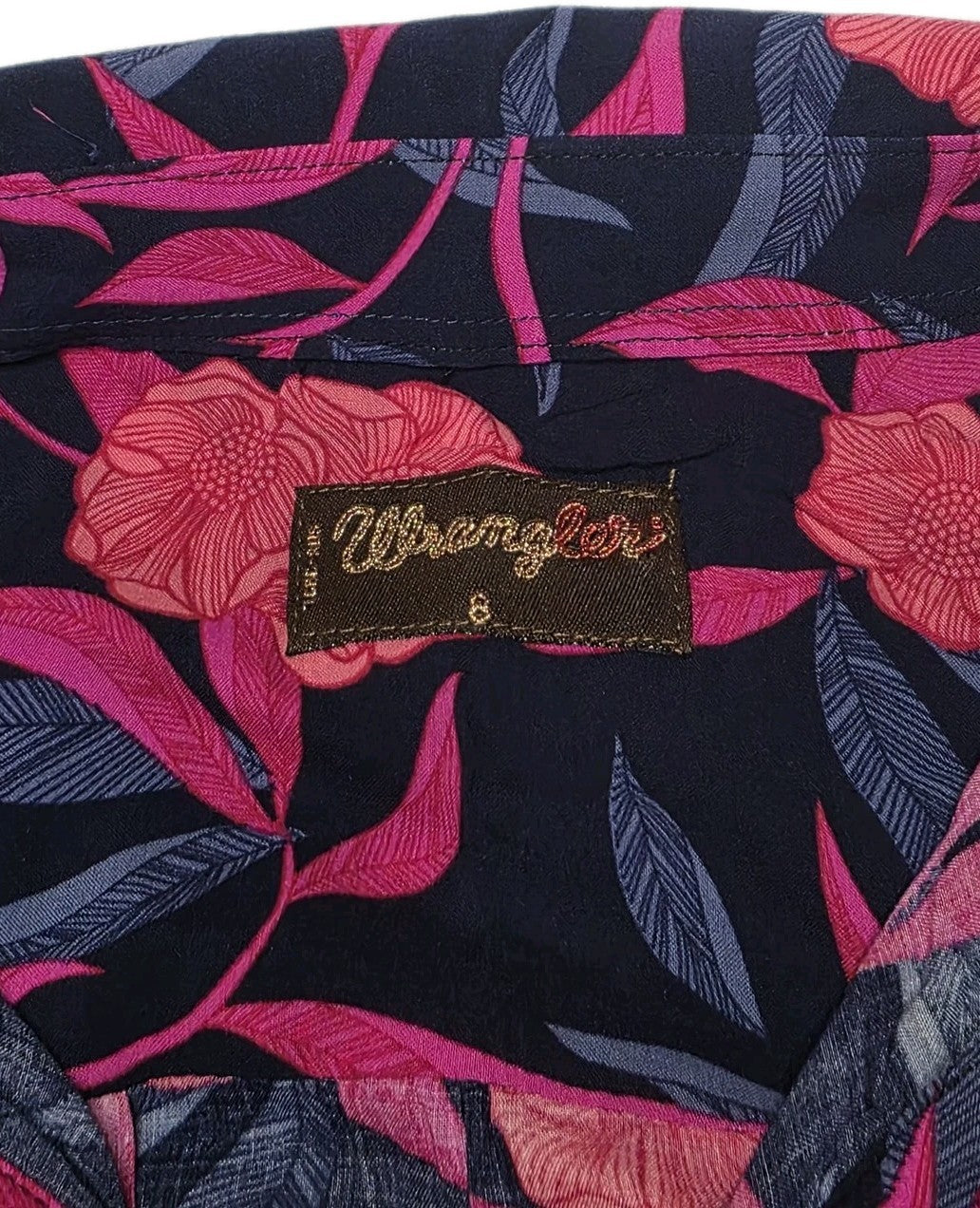 Wrangler Shirt Womens 8 Blue Floral Button Up Collared Embroidered Summer Casual