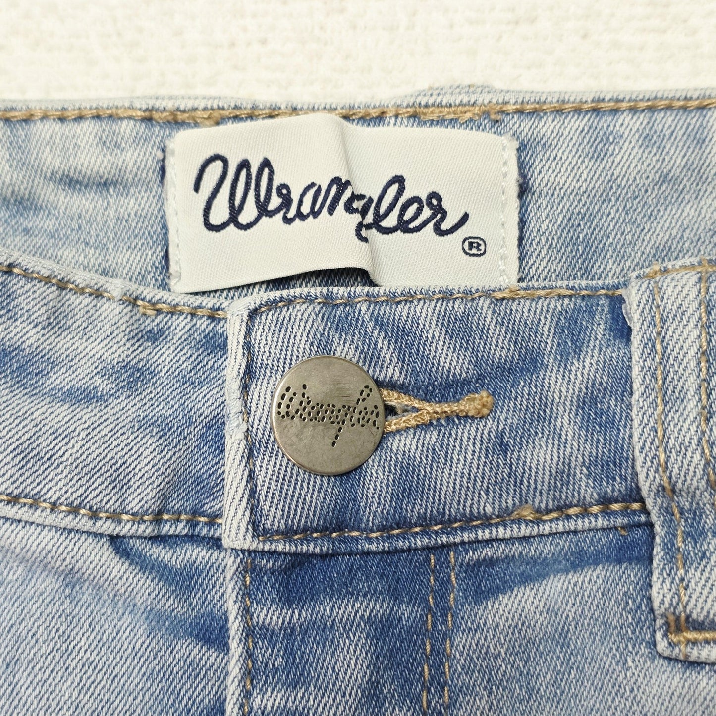 Wrangler Jeans Women's 8 Blue Light Wash Hi Pins Skinny Denim Stretch Highrise