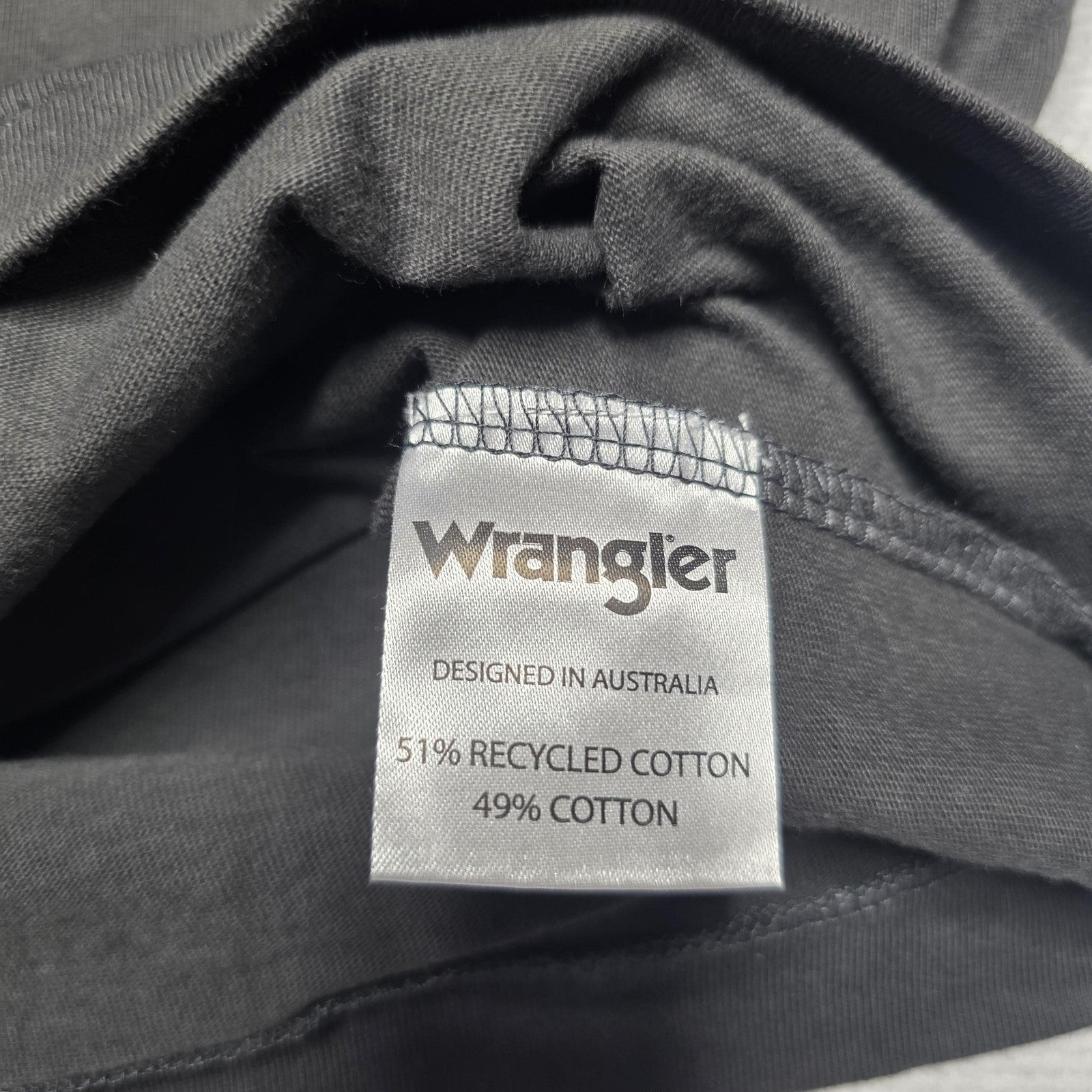 Wrangler Shirt Men's M Black Graphic Logo Short Sleeve Jersey Cotton Casual