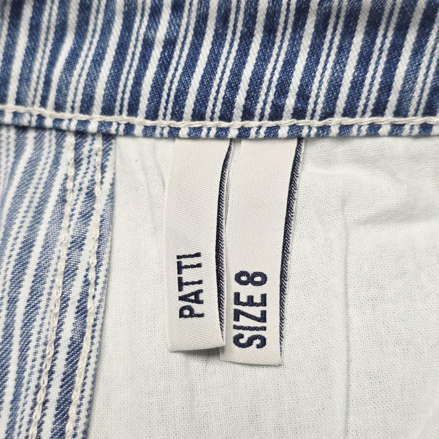 Wrangler Jeans Women's 8 Blue White Stripe Straight Patti Denim Stretch Highrise