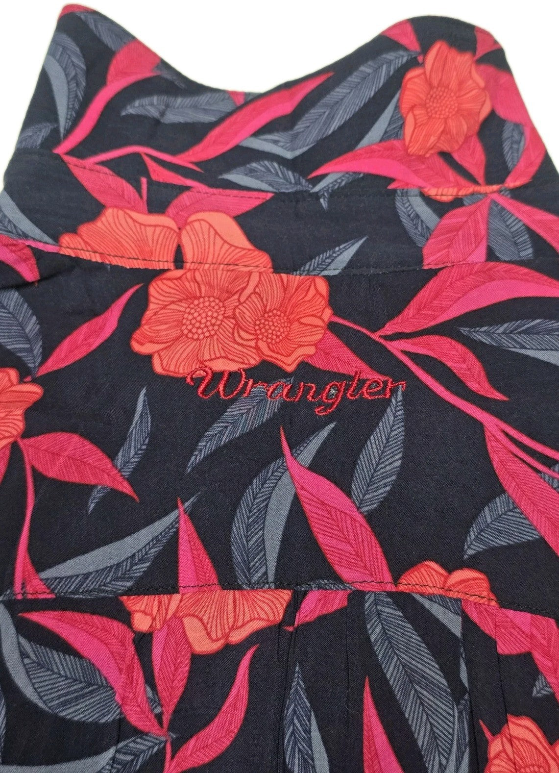Wrangler Shirt Womens 8 Blue Floral Button Up Collared Embroidered Summer Casual