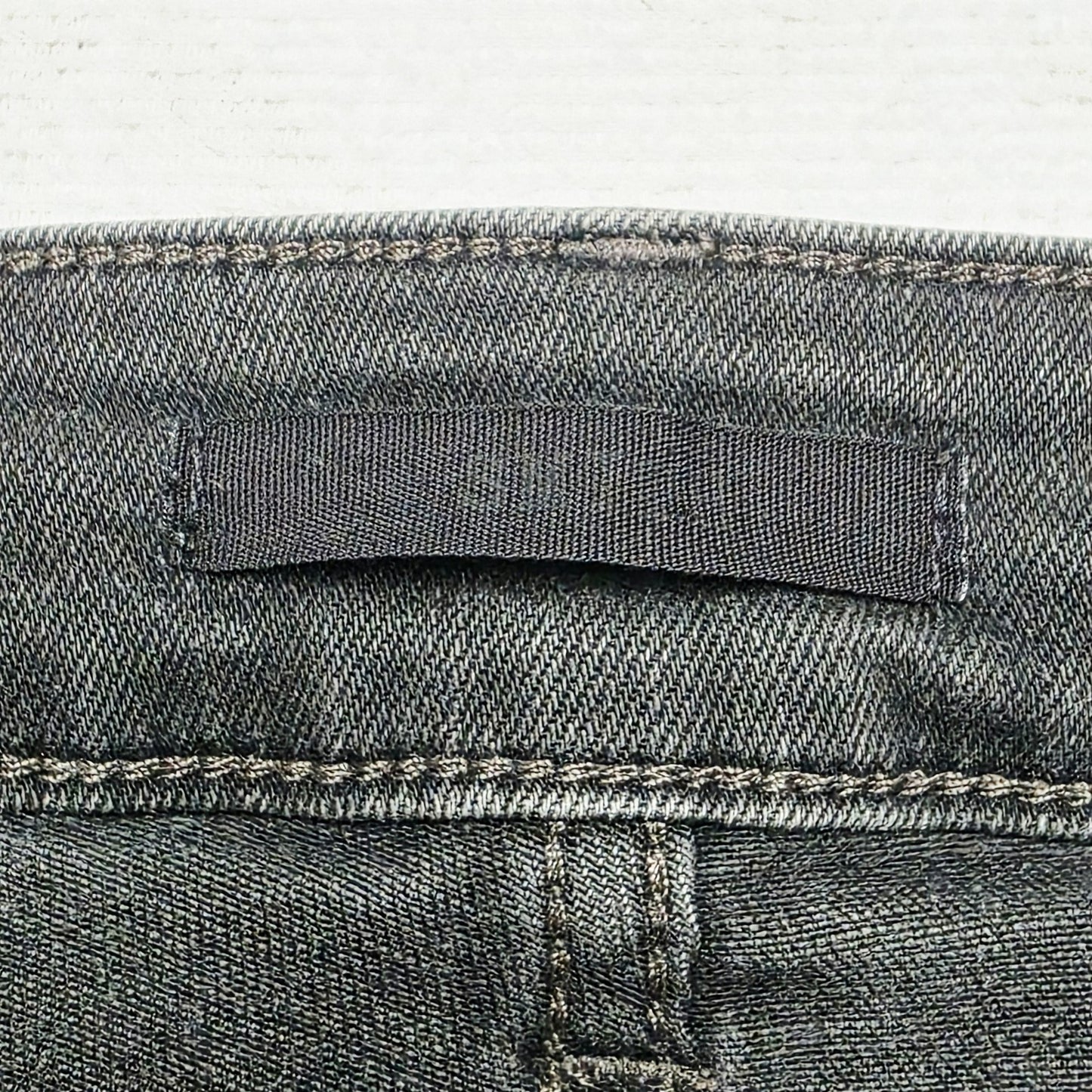 Wrangler Shorts Men's 33 Black Distressed Denim Bermuda Summer Casual