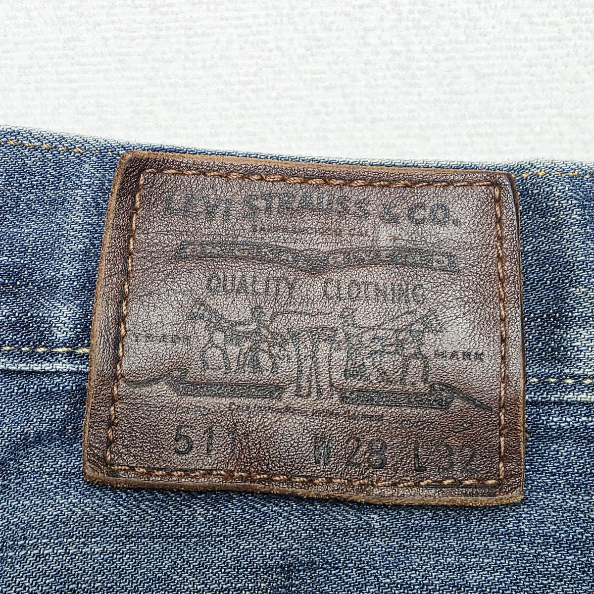 Levi's 511 Jeans Men's 28x31 Blue Slim Straight Denim Zip Fly Medium Wash Logo