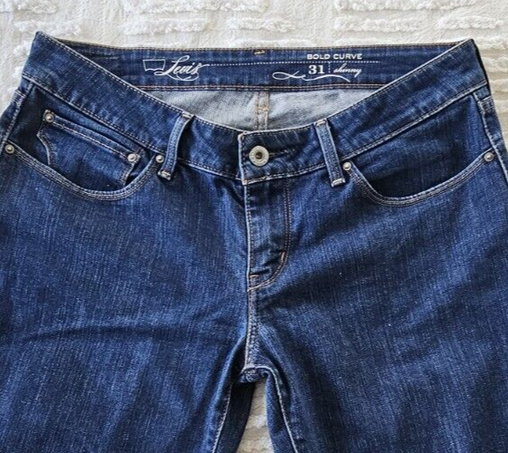 Levi's Bold Curve Classic Skinny Leg Jeans Ladies Size 31 x 28