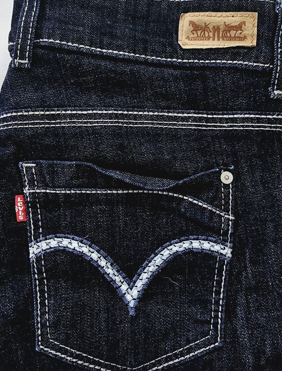 Levis 529 Curvy Skinny Leg Dark Denim Ladies Jeans Size 33 X 30