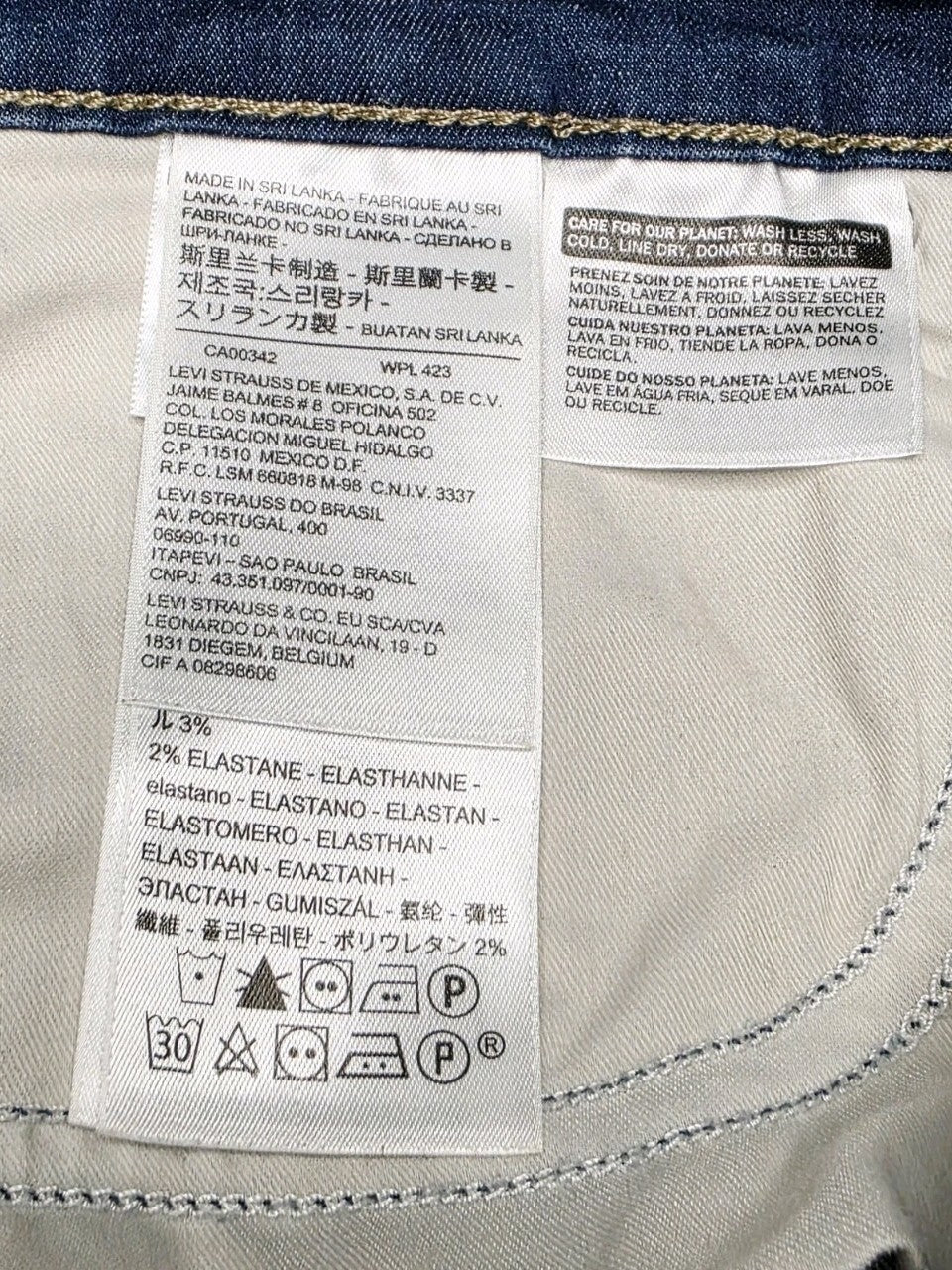 Levi's 312 Shaping Slim Jeans Ladies Size 29