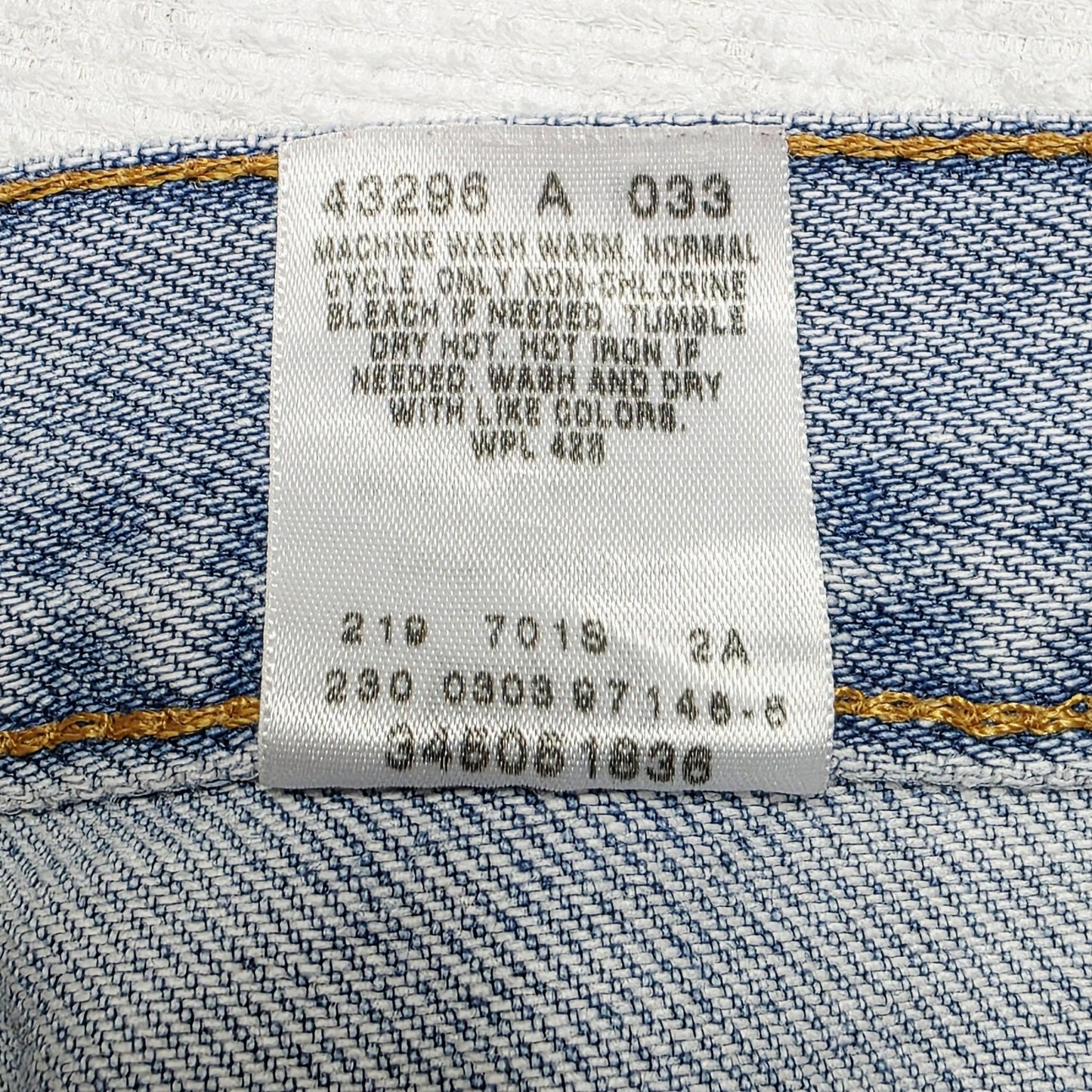Levi's Shorts Men's 38 Blue 505 Regular Fit Denim Bermuda Jeans Casual Summer
