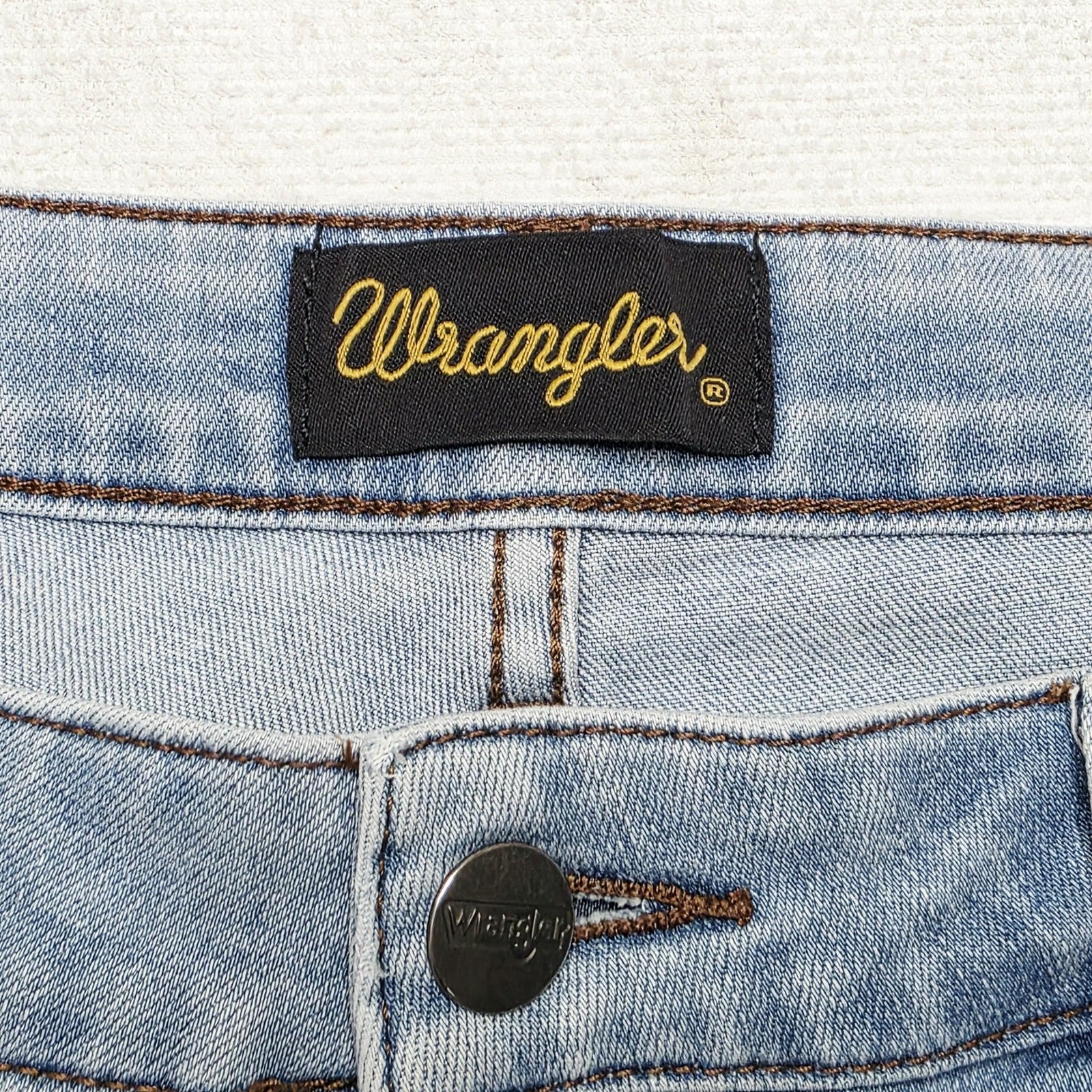 Wrangler Shorts Men's 34 Blue Distressed Denim Bermuda Slim Fit Smith Raw Hem