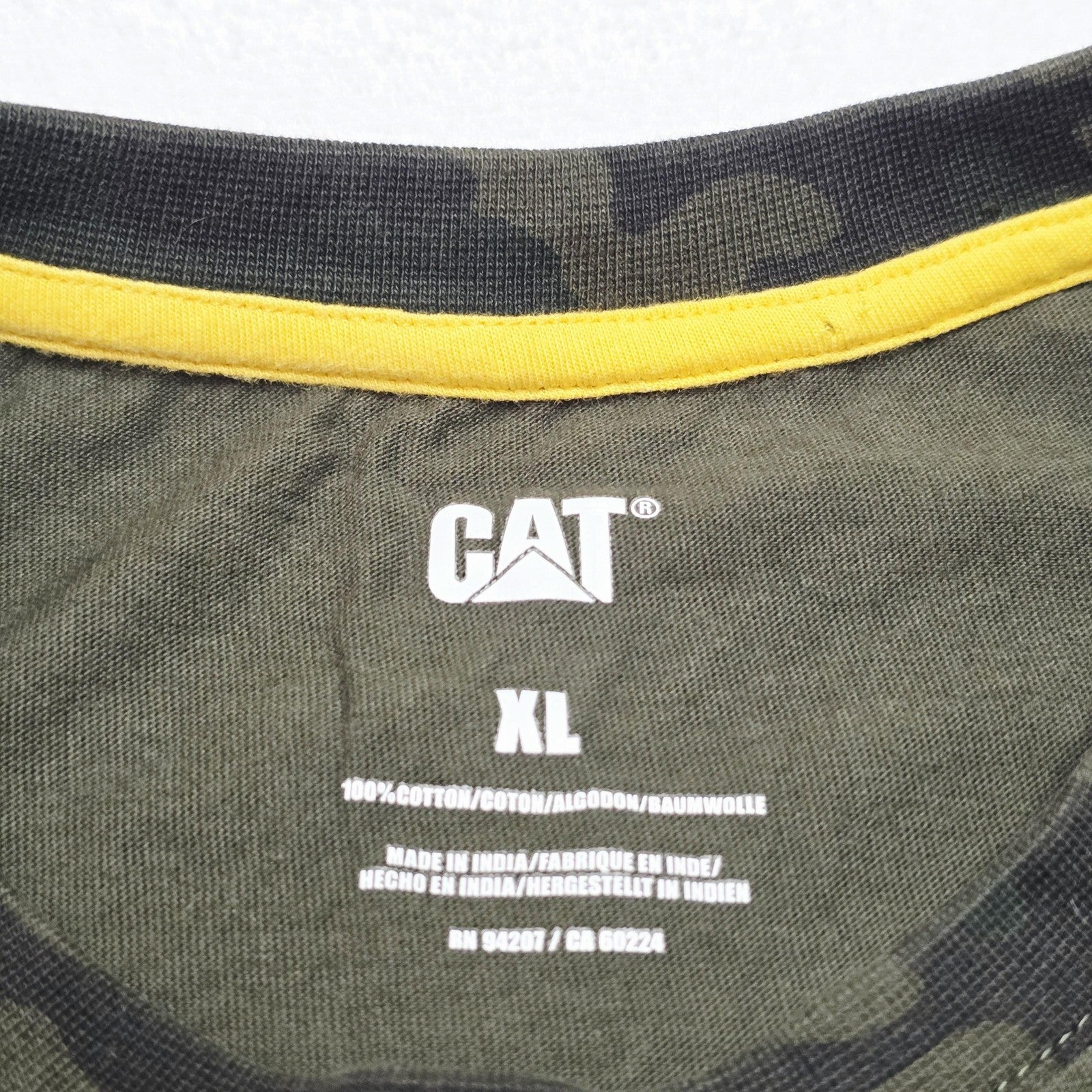 CAT Jumper Mens XL Green Camo Long Sleeve Crew Neck Caterpillar Logo Workwear