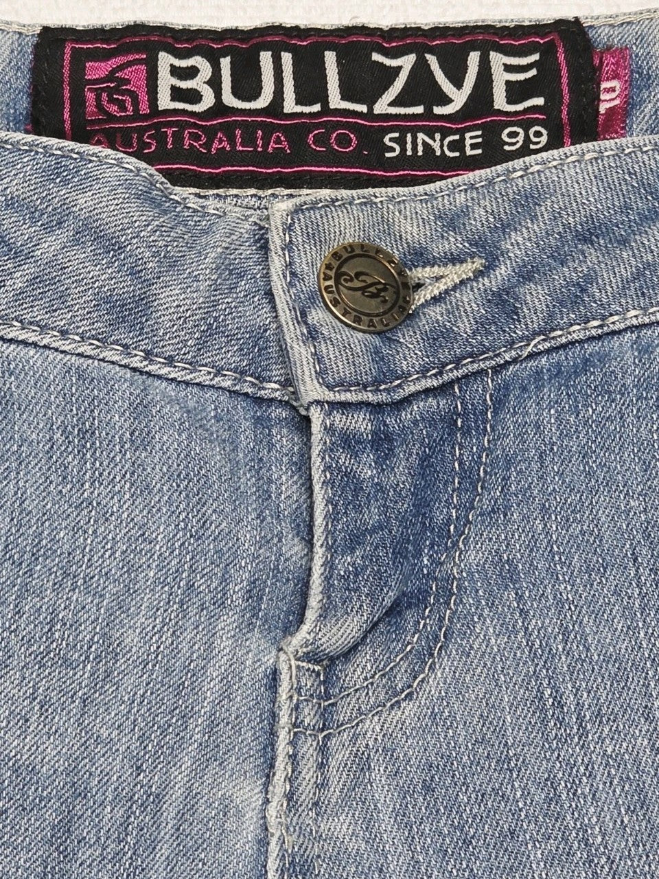 Bullzye Low Rise Denim Shorts Ladies Size 10