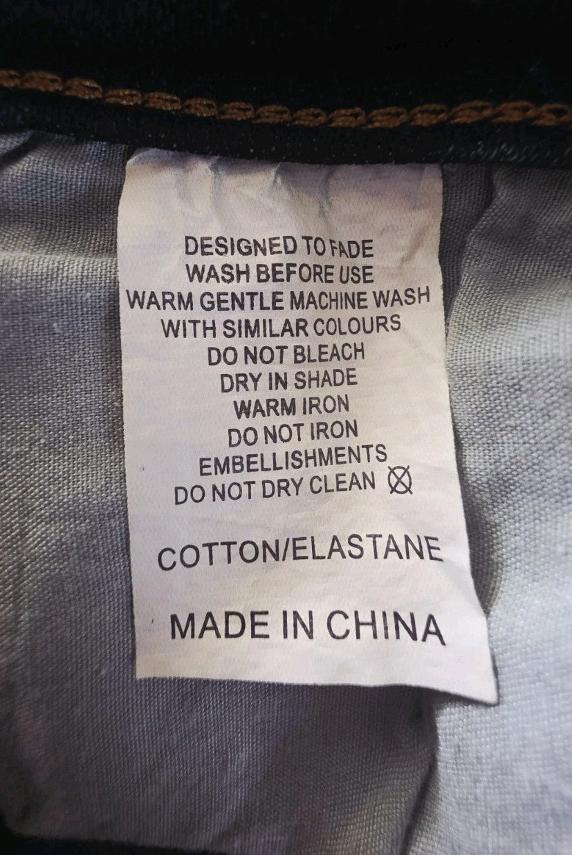 Bullzye Dark Denim Mid Rise Denim Shorts Ladies Size 18