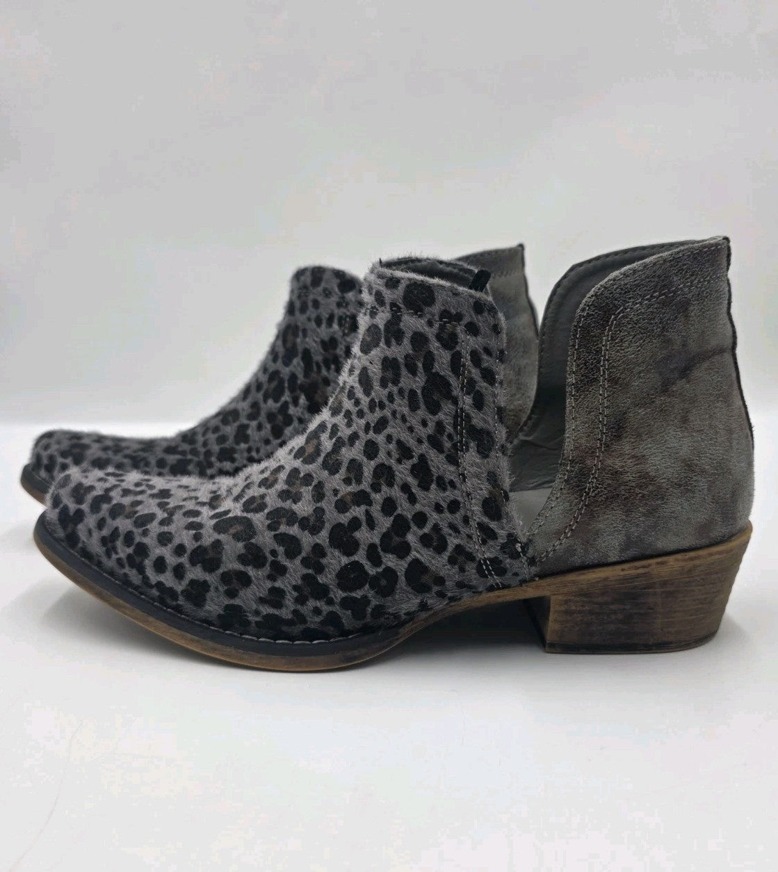 Roper Western Grey Ava Snip Toe Leopard Boots Ladies Size 10