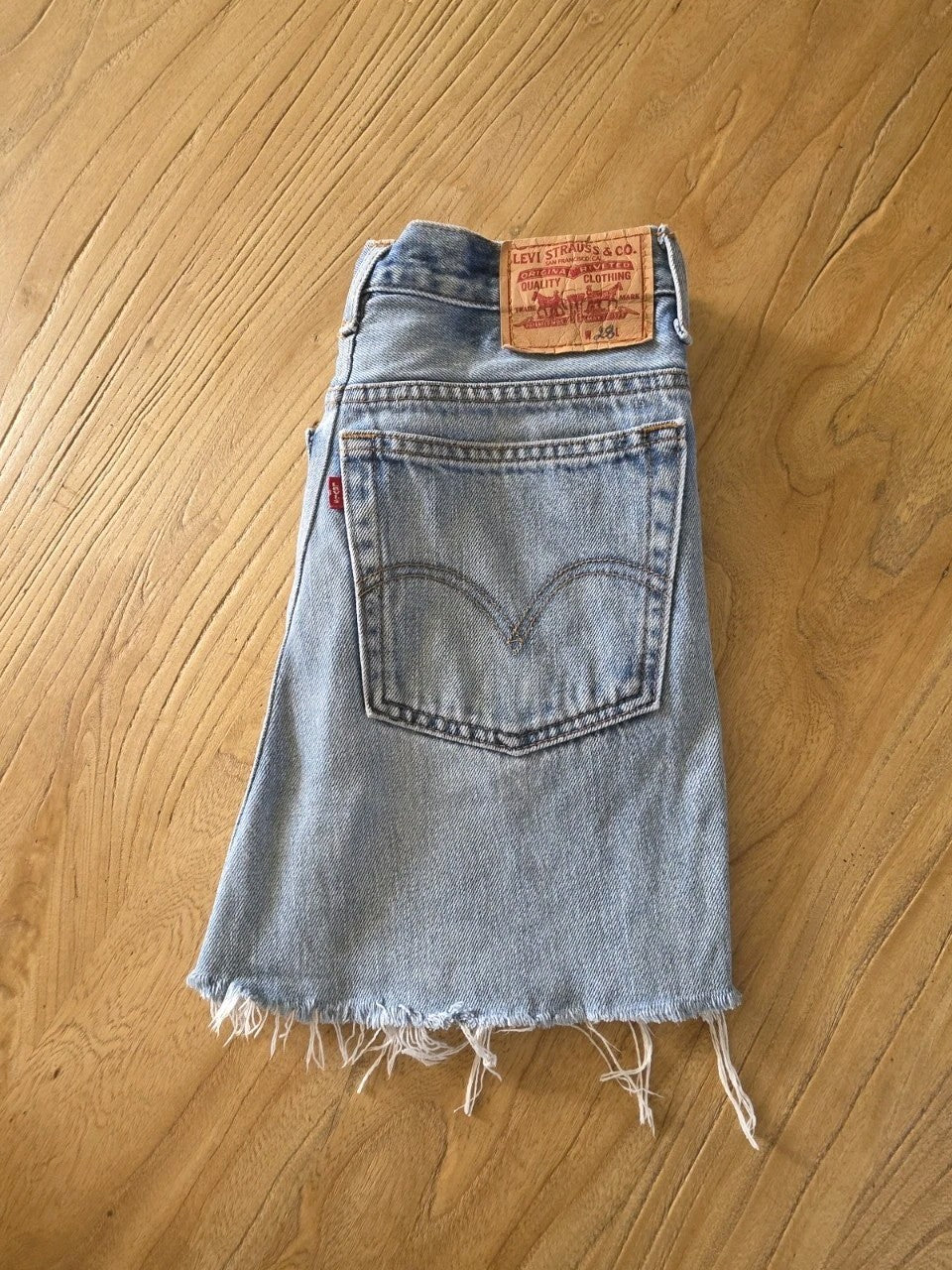 Levi's Raw Hem Denim Skirt Ladies Size 28
