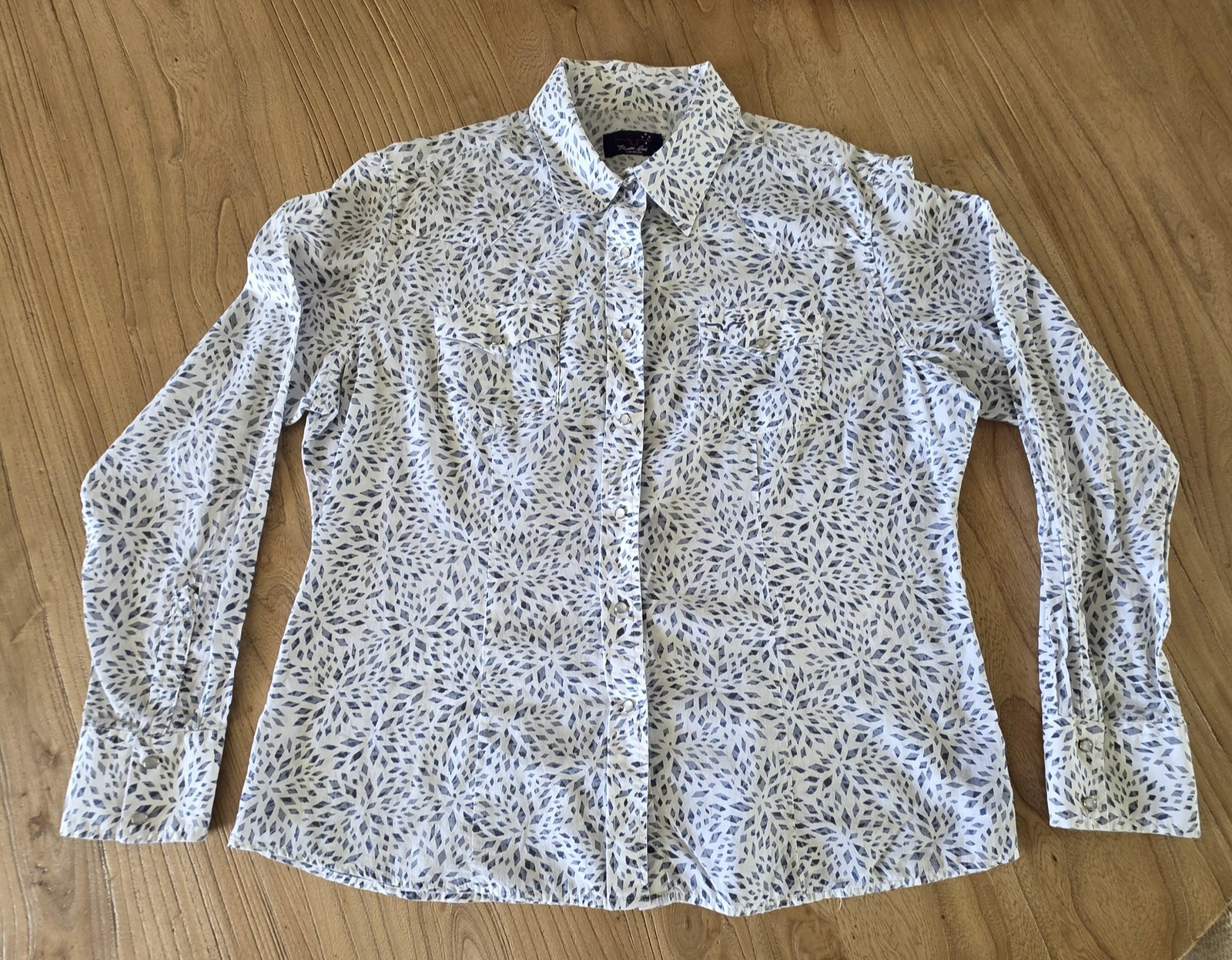 Thomas Cook Shirt Women's 18 White Long Sleeve Snap Button Up Western Geometric