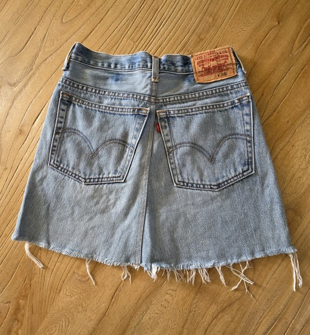 Levi's Raw Hem Denim Skirt Ladies Size 28