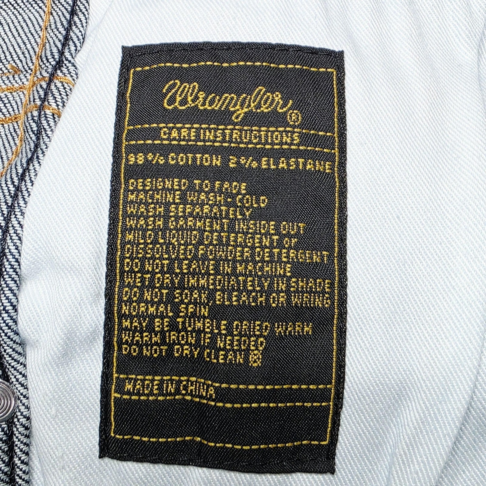 Wrangler Jeans Mens 42x34 Blue Classic Straight Regular Fit Stretch Denim