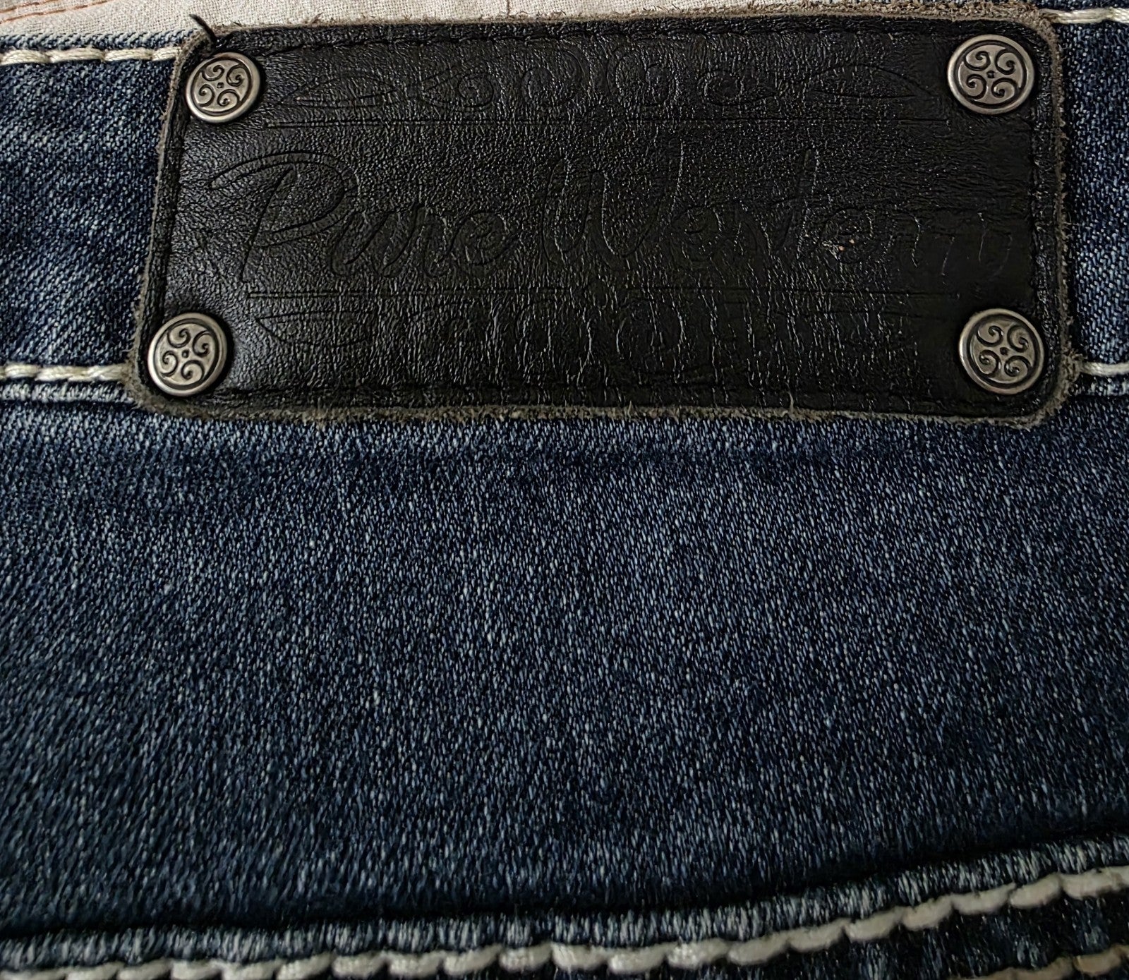 Pure Western Mid Rise Denim Shorts Ladies Size 18
